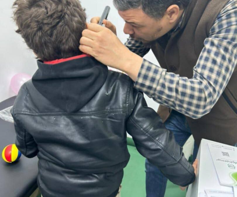 فعالية الكشف على مجموعة من حالات الأطفال والحالات الجلدية